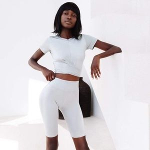 BNWT Creatures of XIX knot tee & biker shorts set